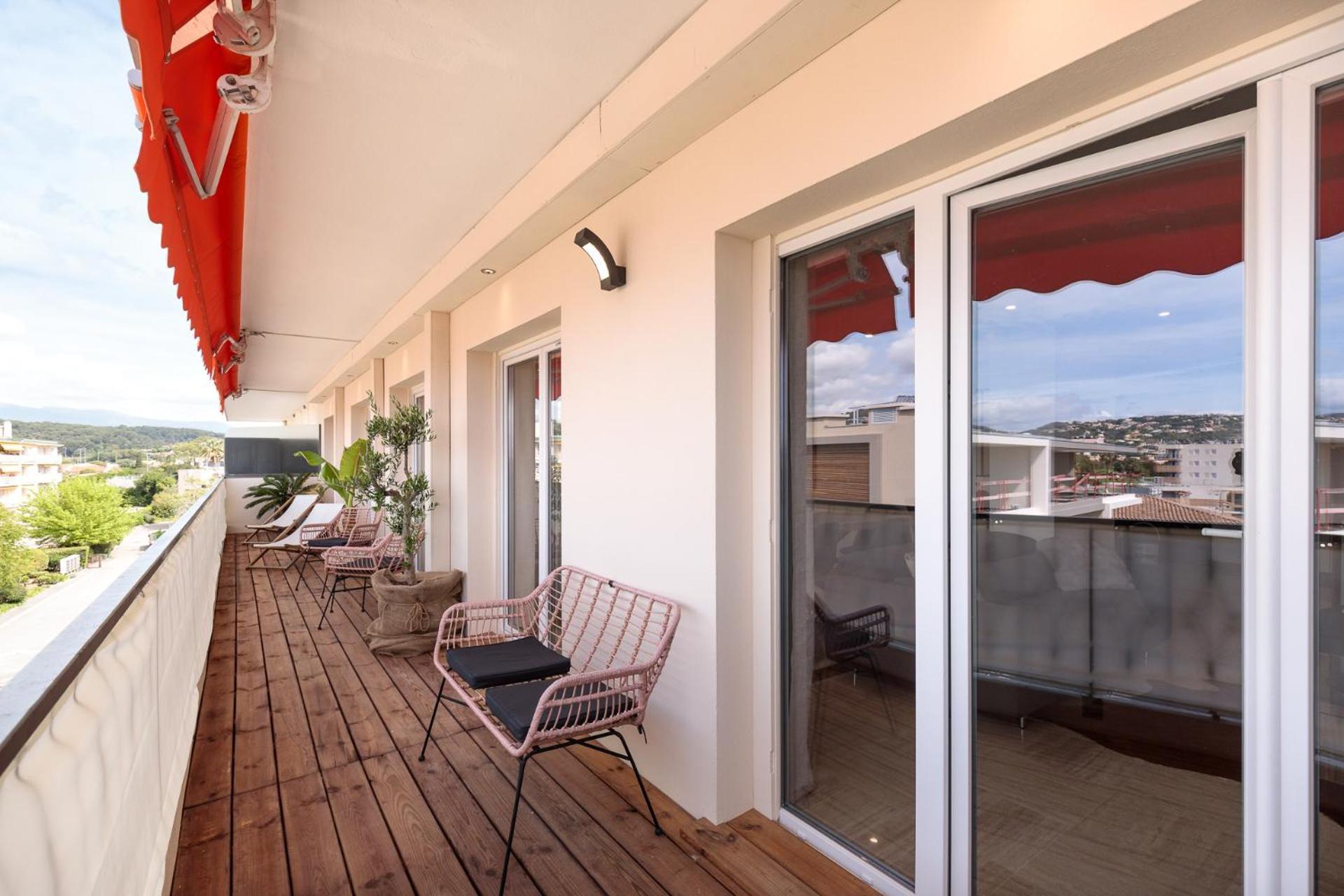 Spacieux Appartement De 114 M2 A 5 Min Des Plages - Proximite Tous Commerces Et Transports Antibes Exterior foto